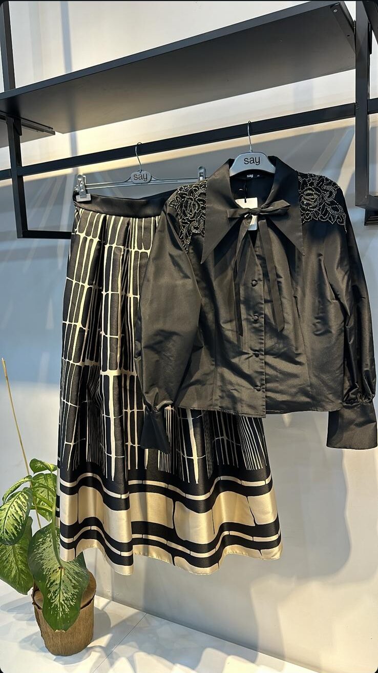 SAY MODA TASARIM ETEKLİ TAKIM